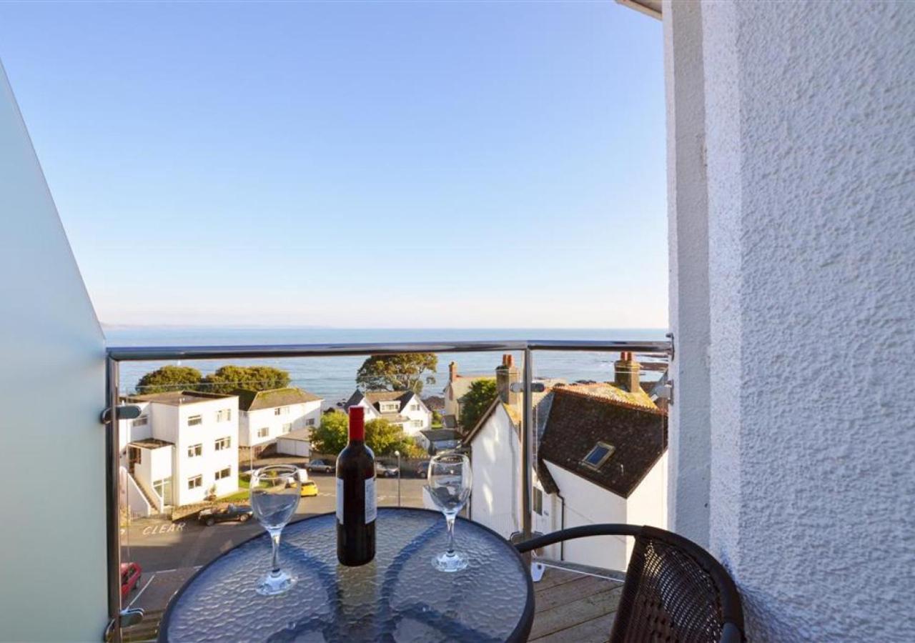 Eddystone Lemain Garden Apts Лу Екстериор снимка
